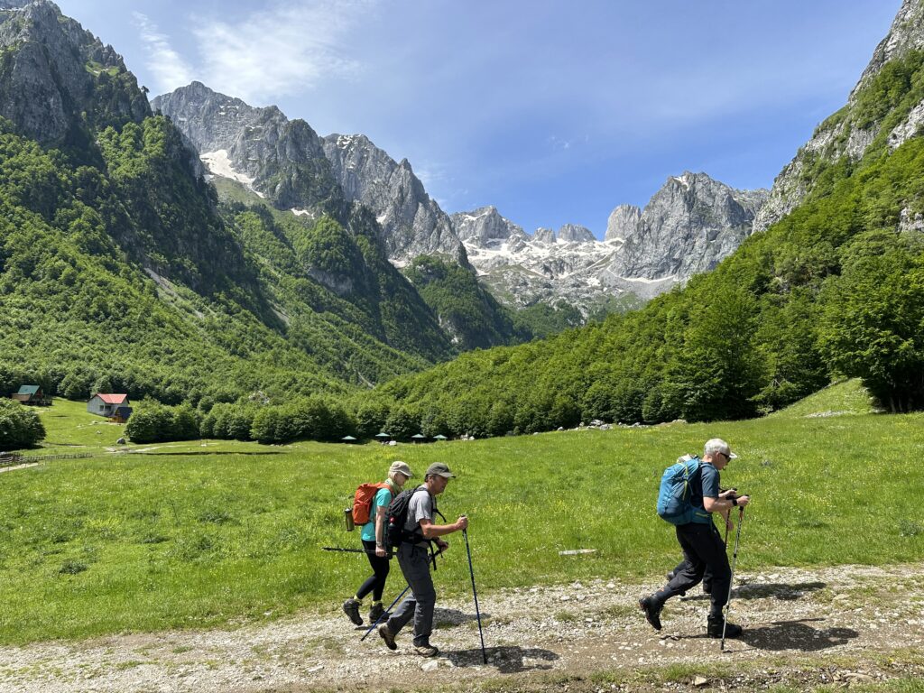 walking holiday montenegro