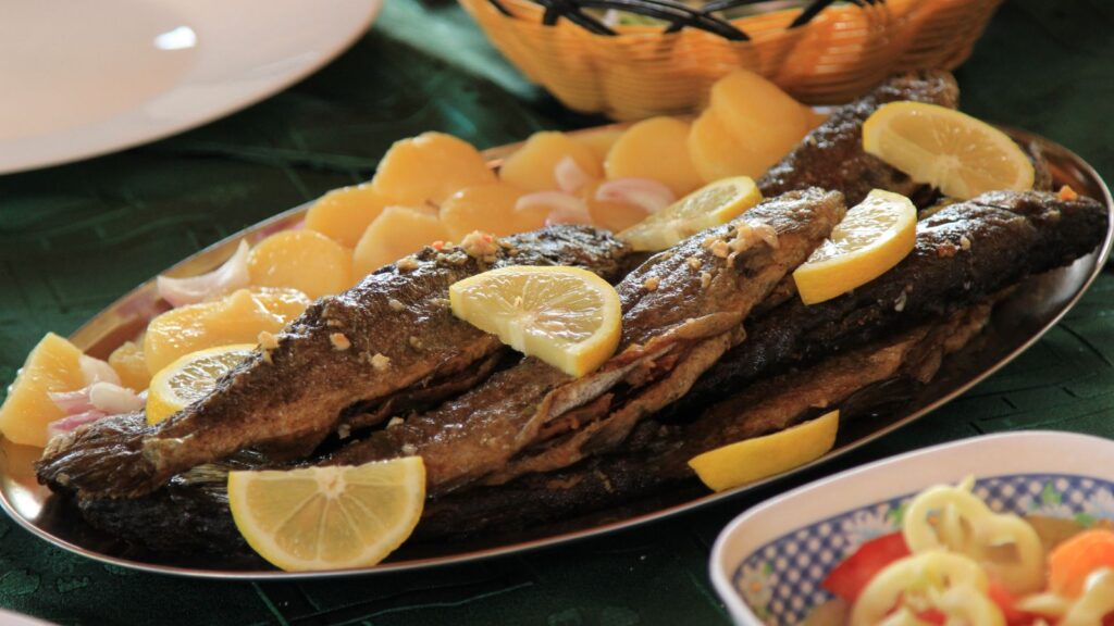 Albanian food: Peshk në Zgarë